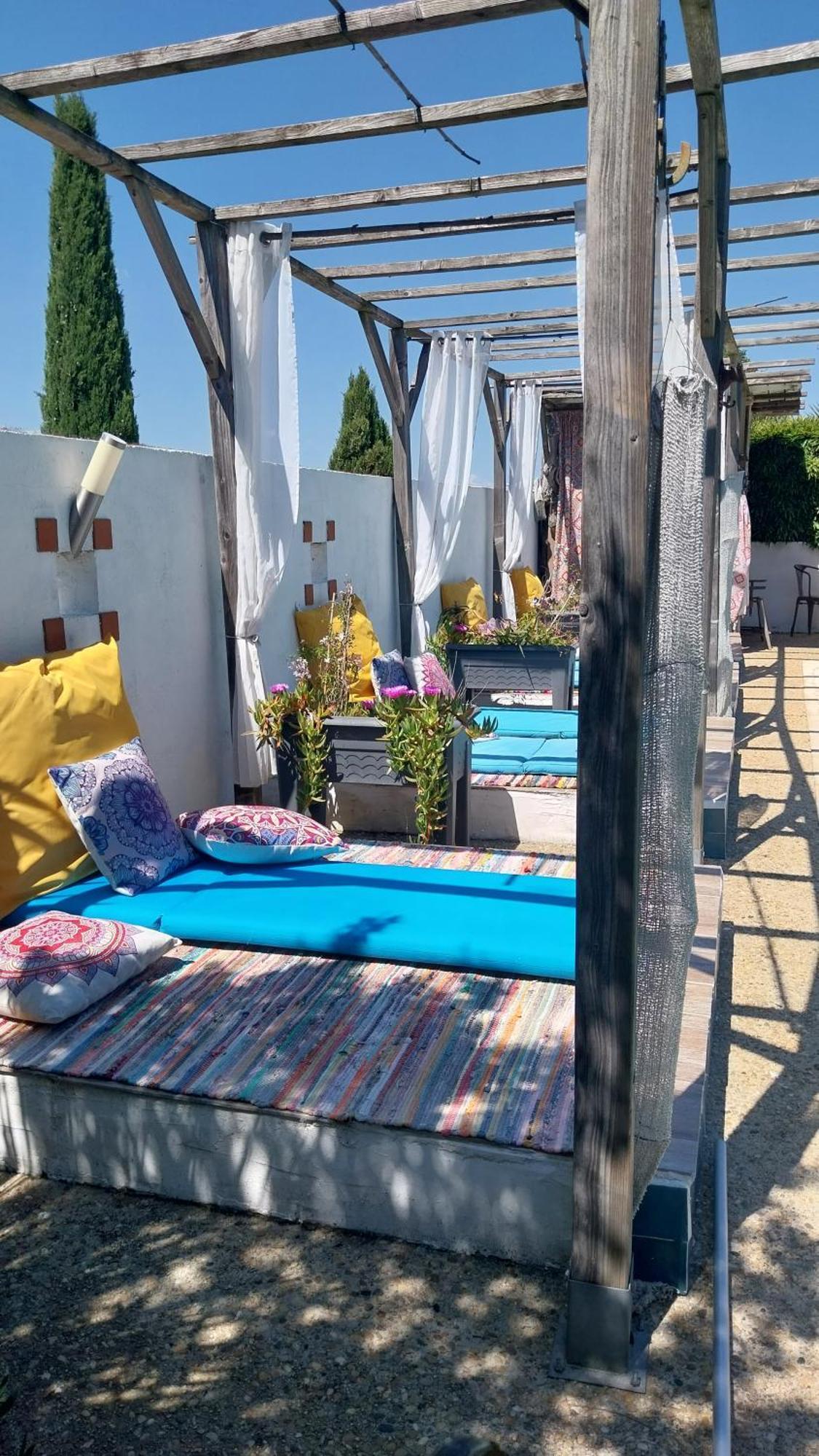 Hotel Terre De Boheme Vestric-et-Candiac Zewnętrze zdjęcie