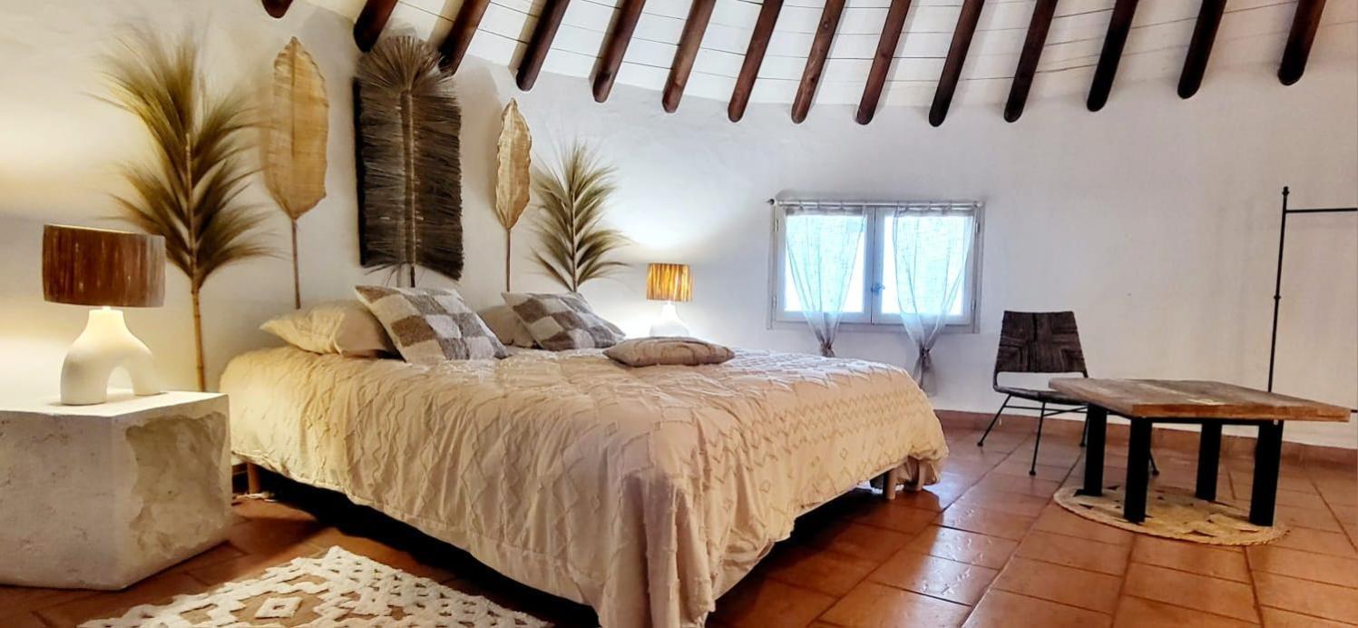 Hotel Terre De Boheme Vestric-et-Candiac Zewnętrze zdjęcie
