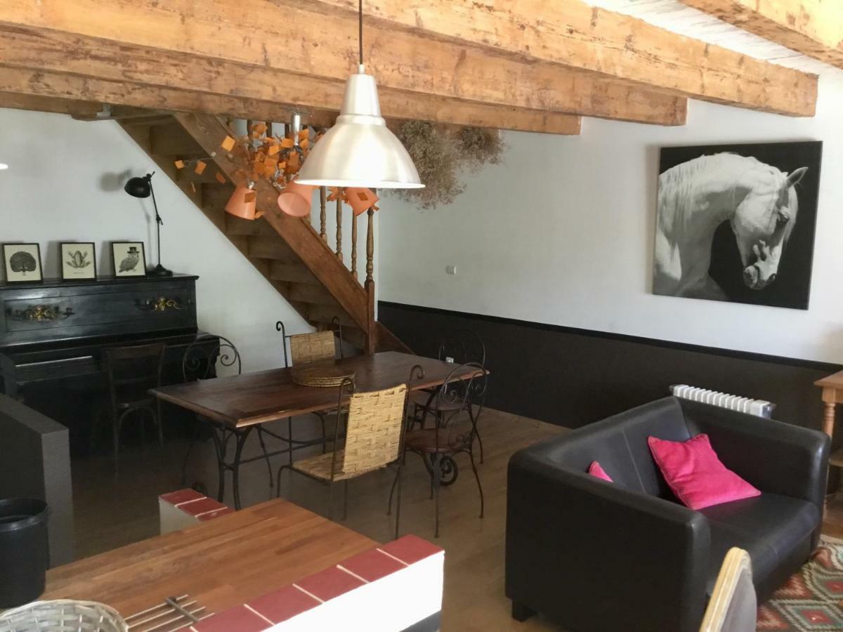 Hotel Terre De Boheme Vestric-et-Candiac Zewnętrze zdjęcie
